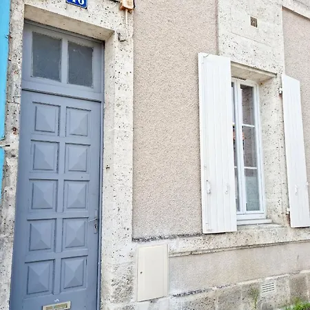La Madeleine, Confortable Maison De Ville Avec Cour
